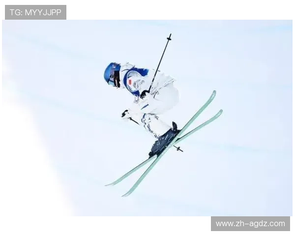 米兰看台纪实李方慧银牌闪耀诠释中国冰雪力量新篇章